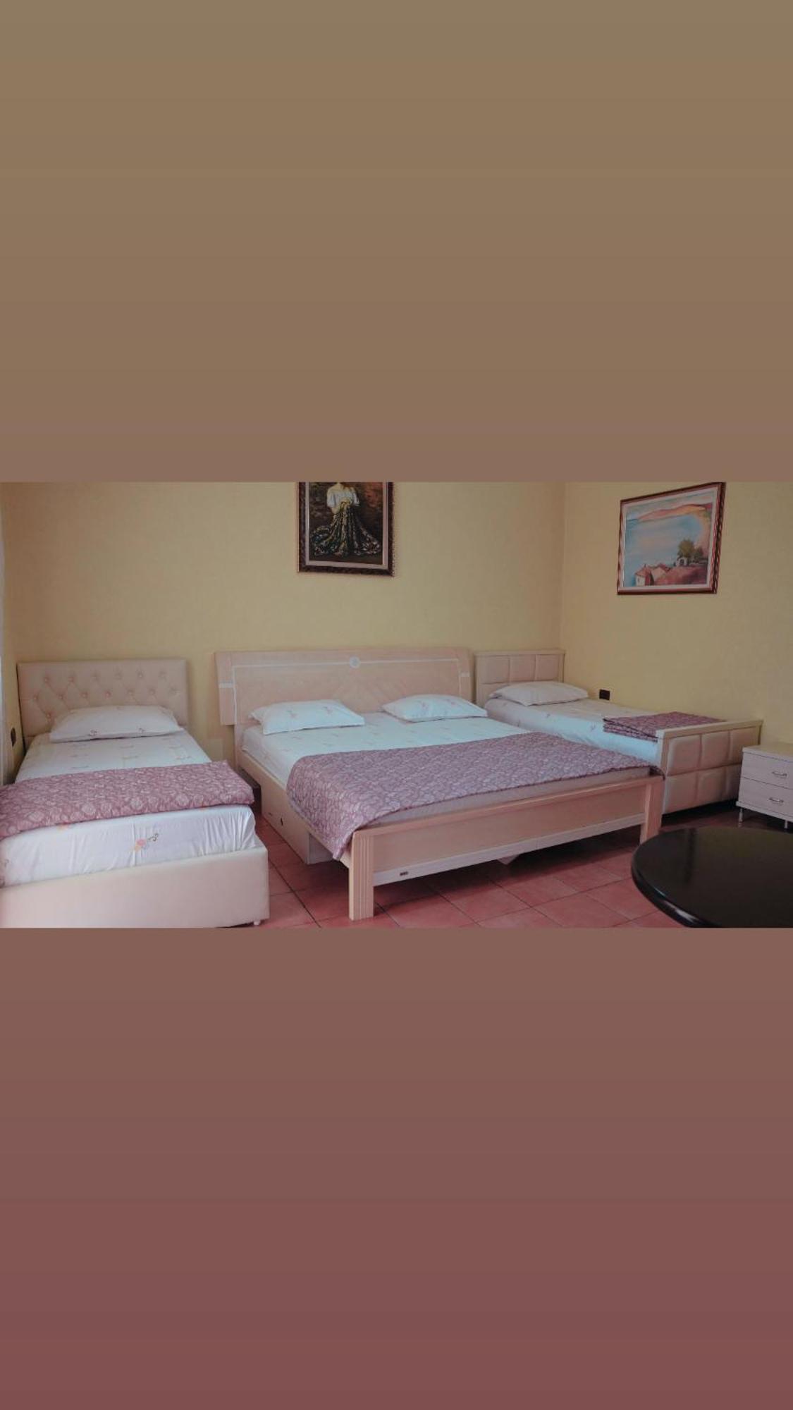 Alen Bar Hotel Tirana Bagian luar foto