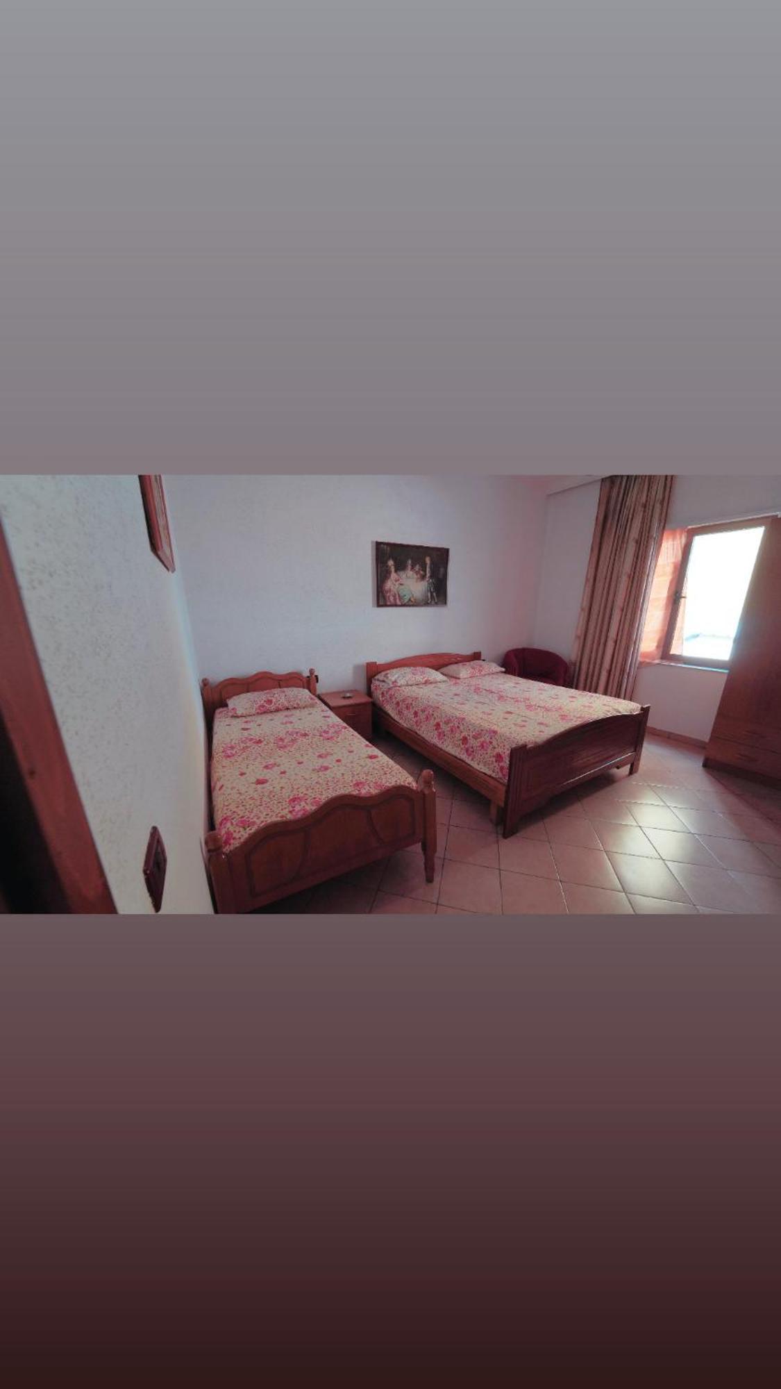 Alen Bar Hotel Tirana Bagian luar foto